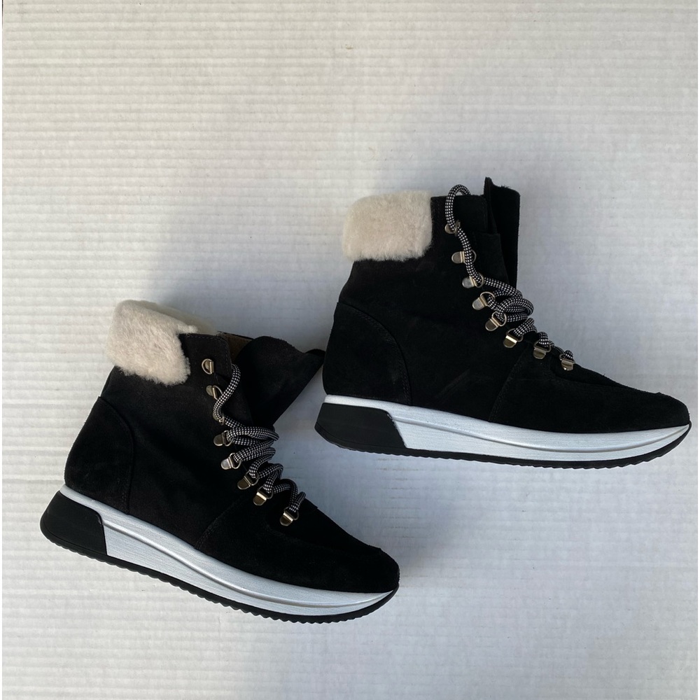 NWOT CORDANI Made In Spain Suede Layton Black Booties Size 41 or 9 1/2